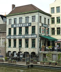 The Waterhuis aan de Bierkant luckily still exists. Source: Wikipedia